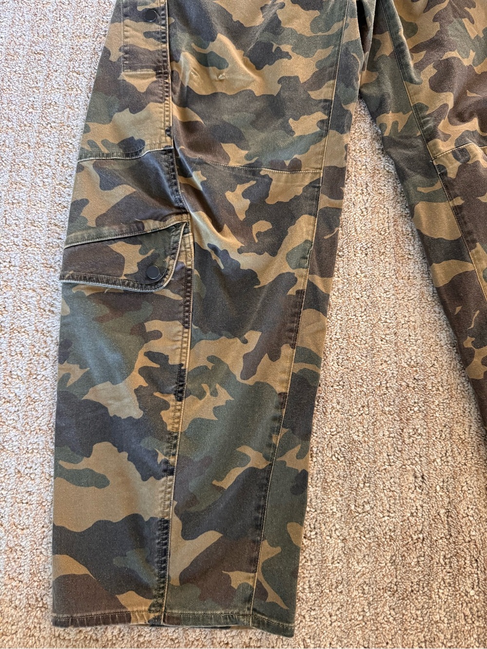 CITIZENS OF HUMANITY FLIGHT PANT IN CAMO SIZE 25 NWOT - Picture 3 of 11